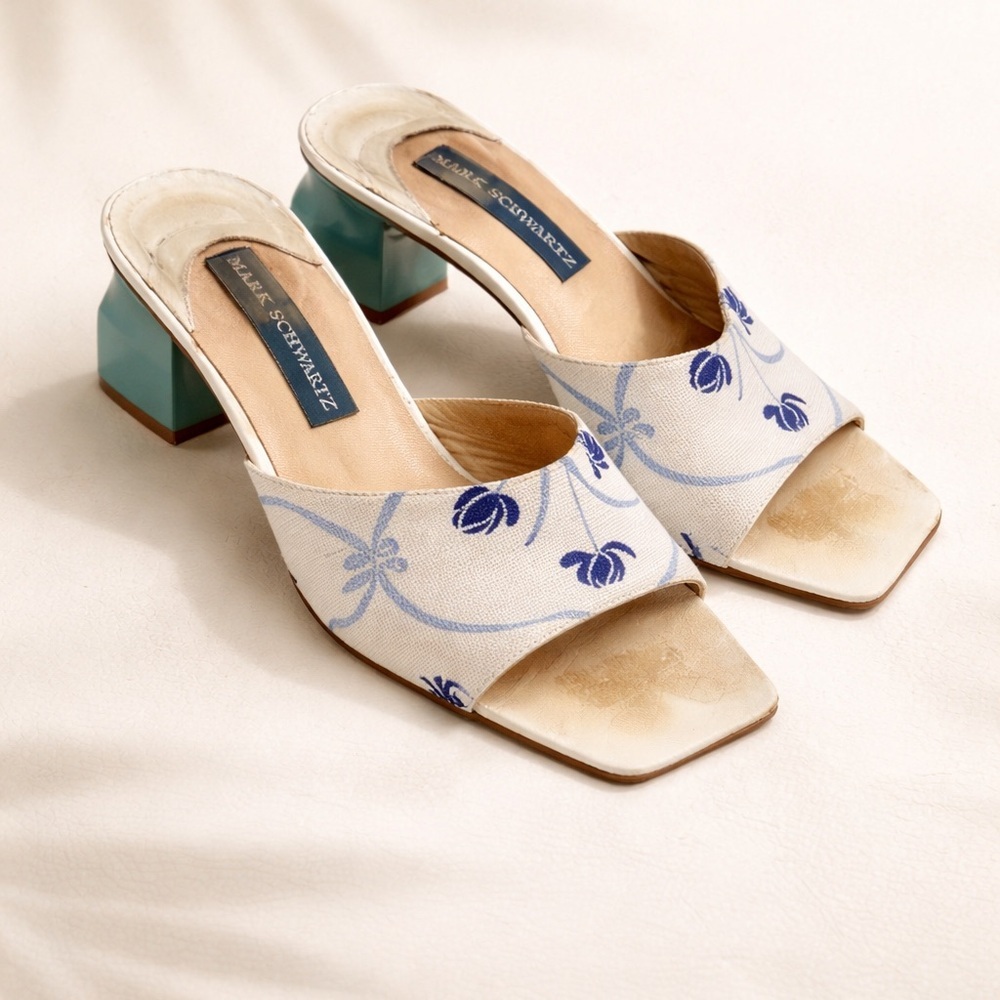 Mark Schwartz Lavannio Italian Canvas Floral Heels 5.5B Blue White Block Heel
